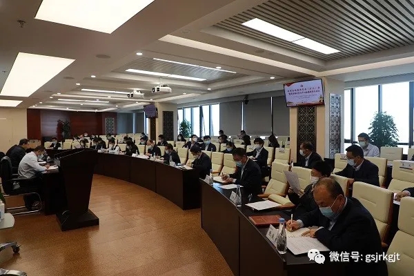 深学细悟强本领 埋头苦干促发展 米兰体育网页版-米兰体育(中国)官方在线登录
掀起学习贯彻党的十九届六中全会精神热潮